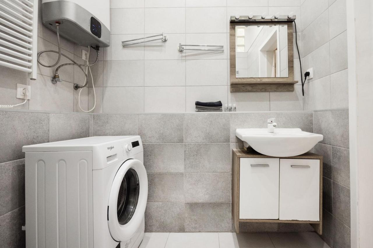 Hungarian Rebelian With Ac Apartment Budapest Exterior photo